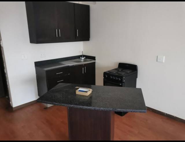 1 BEDROOM APARTMENT FOR SALE IN JOHANNESBURG CBD